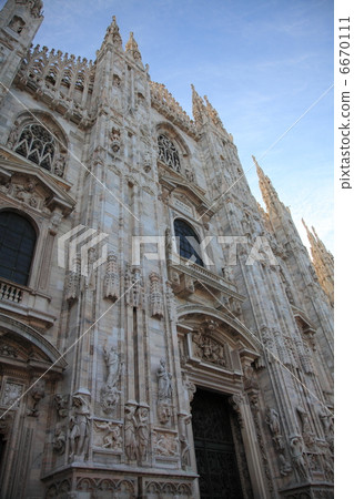 Milan Cathedral 6670111