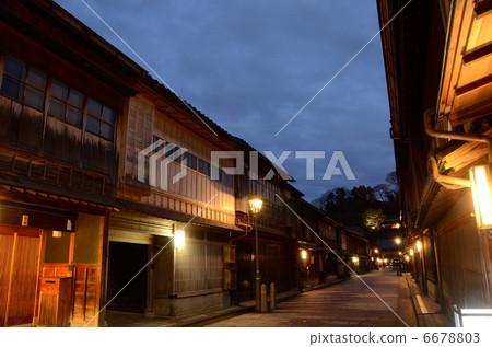 Kanazawa City/Higashi Chaya District/Winter [Horizontal] 6678803