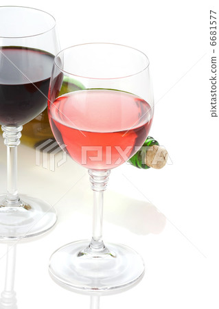wine in glasses and bottle isolated on white 6681577