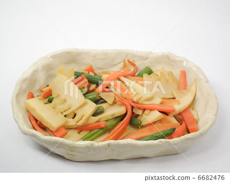 Stir-fried bamboo shoot 6682476