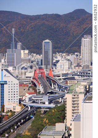 Kobe Bridge seen from Kobe Portopia Hotel in Port Island, toward Sannomiya 6682932