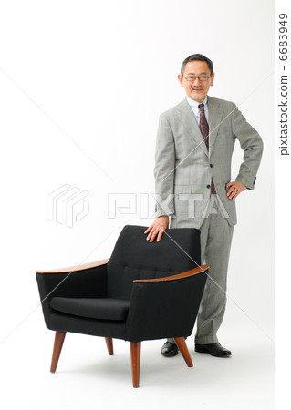 沙發和商人 6683949
