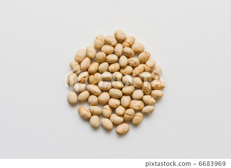 Raw Bean (Setsubun) Raw Bean (Setsubun) 6683969