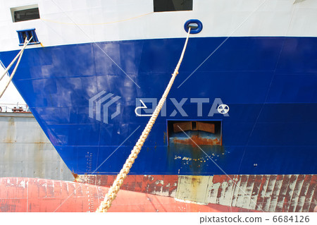 Bow on the repair in a shipyard 6684126