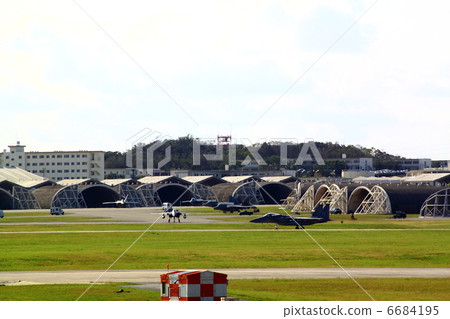 沖繩縣的嘉手納基地 6684195