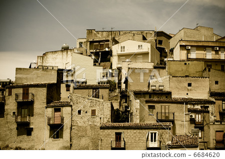 historic sicilian architecture 6684620
