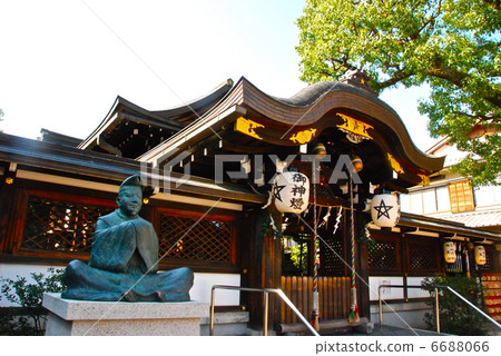 Abe Seikei Statue and Main Hall (Harimaki Shrine / Kyoto City, Shimi-cho, Kamigyo-ku) 6688066