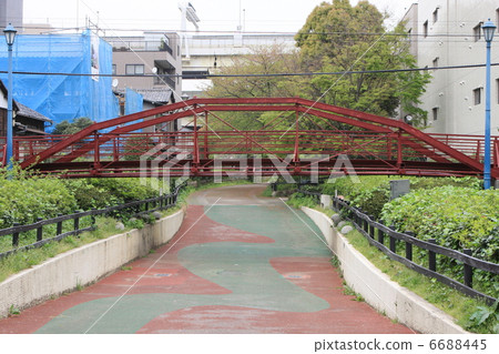 The first domestic iron bridge old bridge bridge The first domestic iron bridge old bridge bridge 6688445