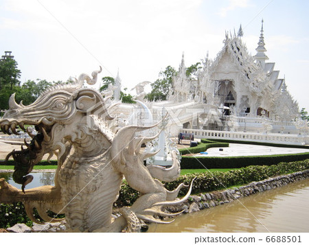 Wat Rong Kun 6688501
