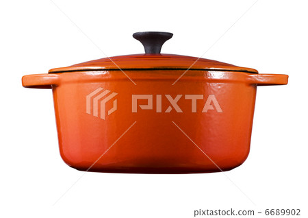 關閉在白色背景的搪瓷罐 關閉在白色背景的搪瓷罐 6689902