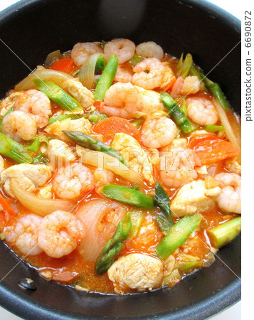 Stir-fried chilli sauce with green asparagus and shrimp 6690872