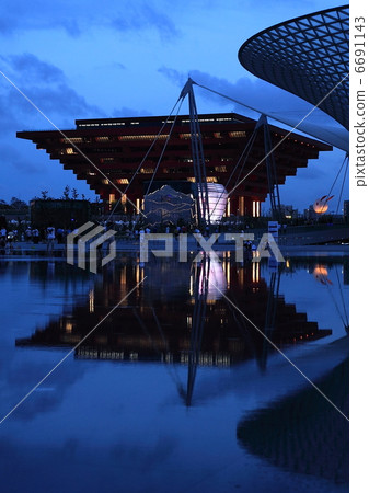 2010 / Shanghai / Night view / Expo 1 6691143