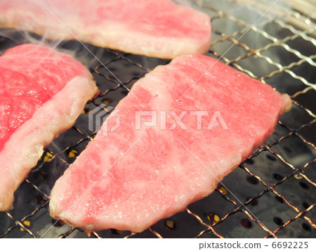 煙/神戶牛肉（烤肉/烤雞）大理石和/燒烤 6692225