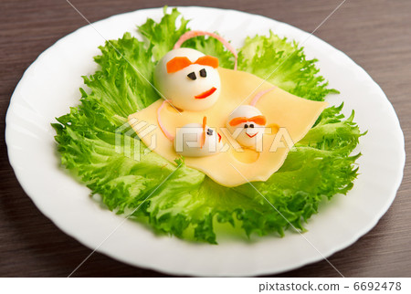 Design of food for children. eggs in the shape of mouse Design of food for children. eggs in the shape of mouse 6692478