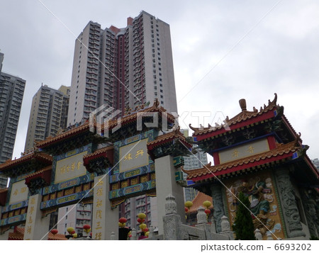 Hwaseon Temple (Hong Kong) Hwaseon Temple (Hong Kong) 6693202