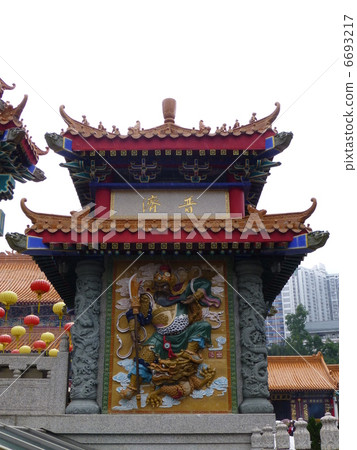 Hwaseon Temple (Hong Kong) Hwaseon Temple (Hong Kong) 6693217