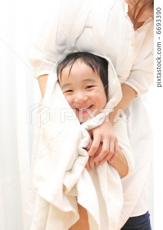 Bathing boys Bathing boys 6693390