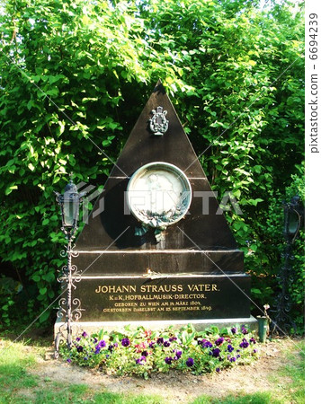Tomb of Johann Strauss I Tomb of Johann Strauss I 6694239