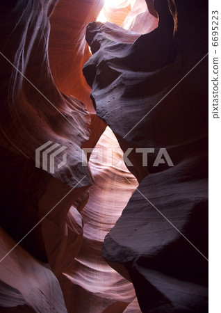 Antelope Canyon Antelope Canyon 6695223