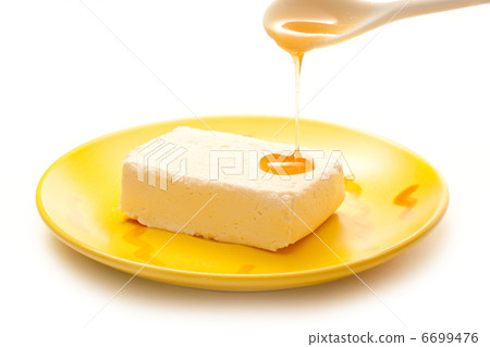 Cottage cheese with honey Cottage cheese with honey 6699476