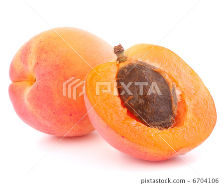 Ripe apricot fruit Ripe apricot fruit 6704106