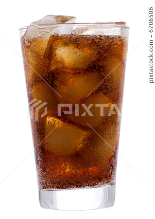cola with ice 6706506