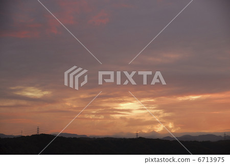 落日的天空 6713975