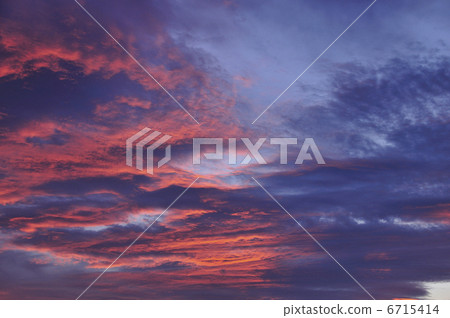 Sunset clouds 6715414