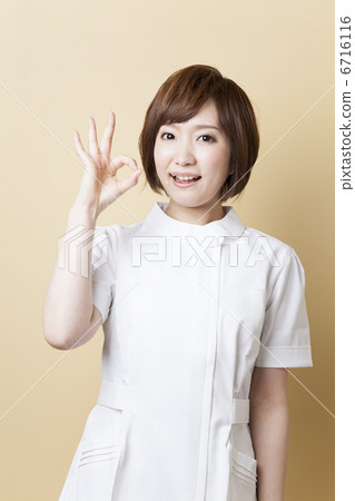 nurse  6716116