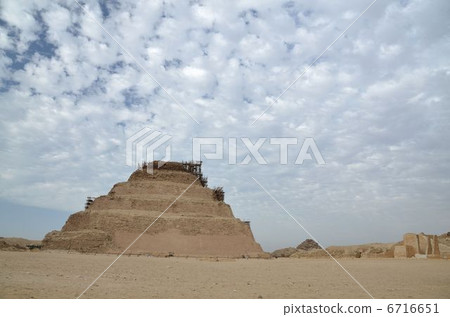Staircase pyramid of King Jusel 6716651