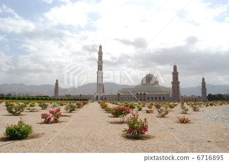 Oman Sultan Caves Grand Mosque Oman Sultan Caves Grand Mosque 6716895
