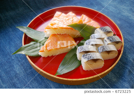 壽司和鯖魚壽司 6723225