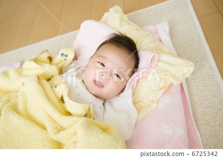 說謊的嬰兒 6725342