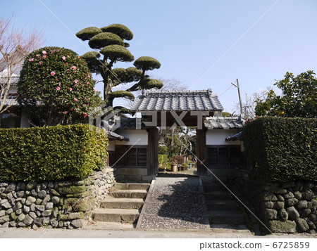 Samurai住宅小組位於洪氾區腳下 Samurai住宅小組位於洪氾區腳下 6725859