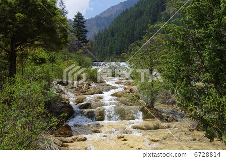 Huanglong · Jiuzhaigou of Sichuan Province of China 6728814