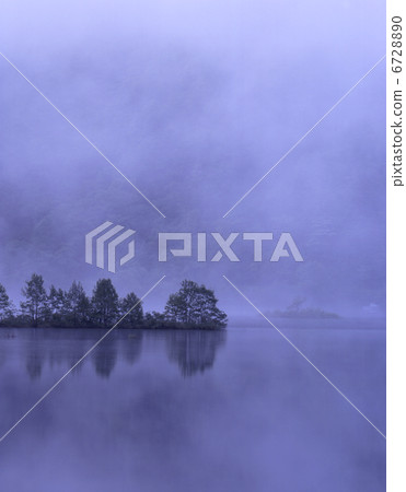 秋元湖的早晨 秋元湖的早晨 6728890