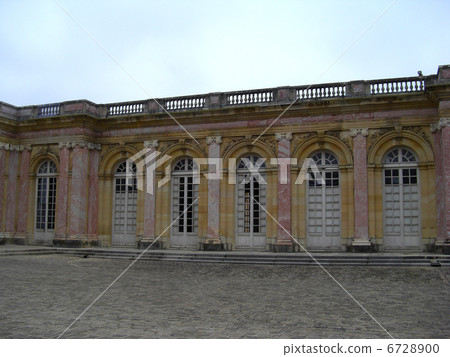 大特里亞儂 6728900