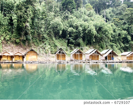 Floating bungalow Floating bungalow 6729107