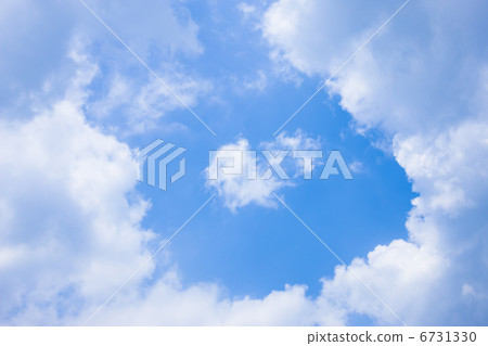  藍天和雲彩 6731330