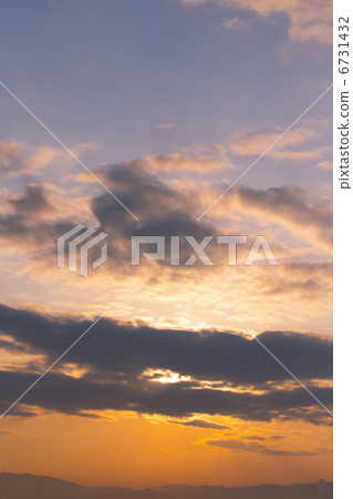 日出的天空 6731432