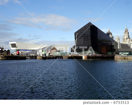 Albert Dock of the British world heritage "Maritime city Liverpool" 6733513