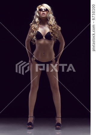 young sexy model posing in the studio young sexy model posing in the studio 6738100