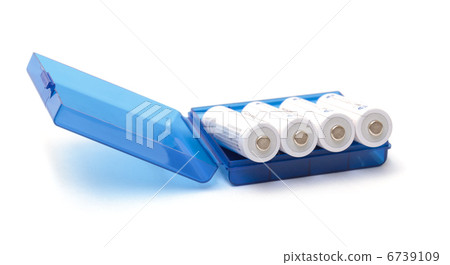 Alkaline Batteries in Box 6739109