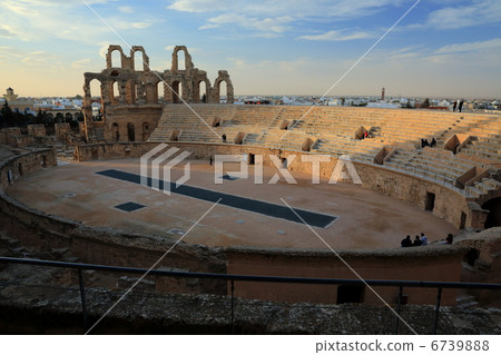 El Jem El Jem 6739888