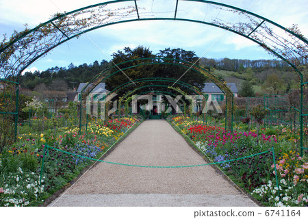 Giverny 6741164