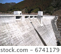 Dam 6741179