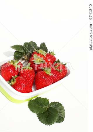 Strawberries 6741240