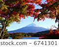 Mt. Fuji and Lake with autumn leaves 6741301