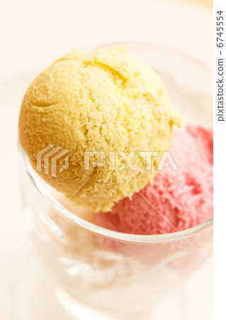 ice cream 6745554