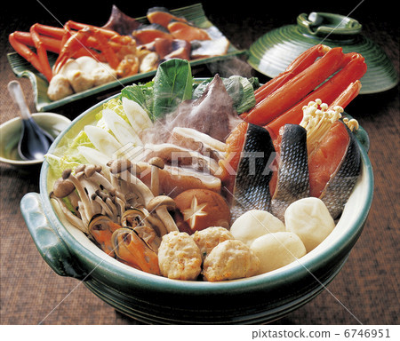 Seafood pot 6746951